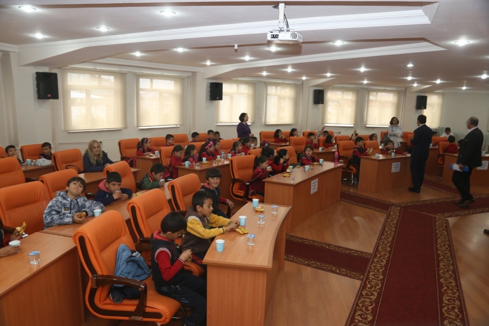 Minik Öğrencilerden Karaman Belediye Başkanı Savaş Kalaycı'ya Ziyaret 3