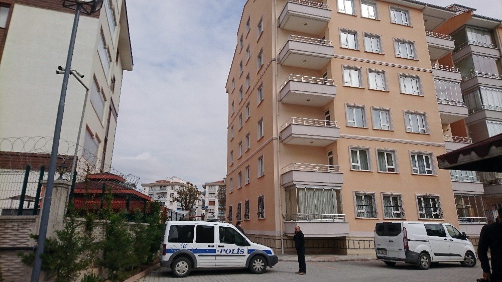 Konya’da 4 Yaşındaki Çocuk 5. Kattan Düştü 4