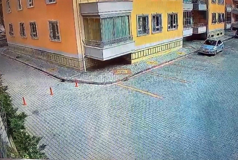 Konya’da 4 Yaşındaki Çocuk 5. Kattan Düştü 5