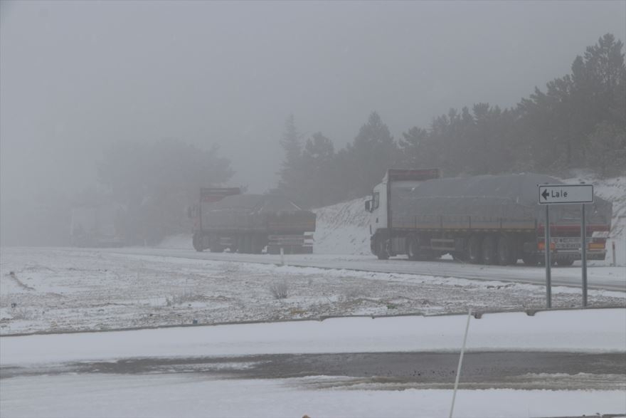 Karaman-Mersin Kara Yolunda Kar Yağışı Etkisini Gösterdi 1