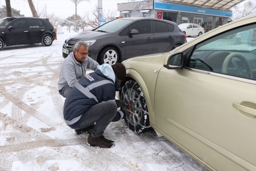 Karaman-Mersin Kara Yolunda Kar Yağışı Etkisini Gösterdi 2