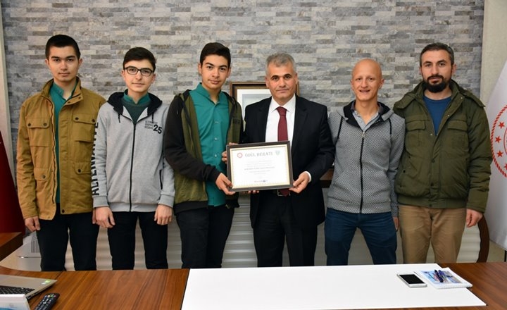 Karaman'da 6 Öğrenci Türkiye Birinciliğini Elde Ettiler 10