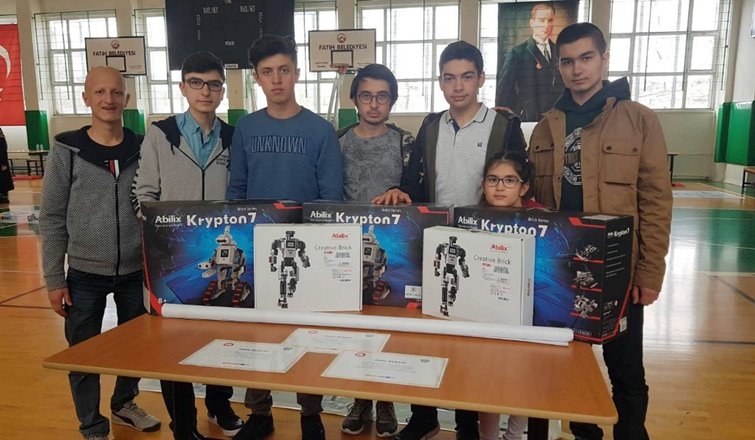Karaman'da 6 Öğrenci Türkiye Birinciliğini Elde Ettiler 14