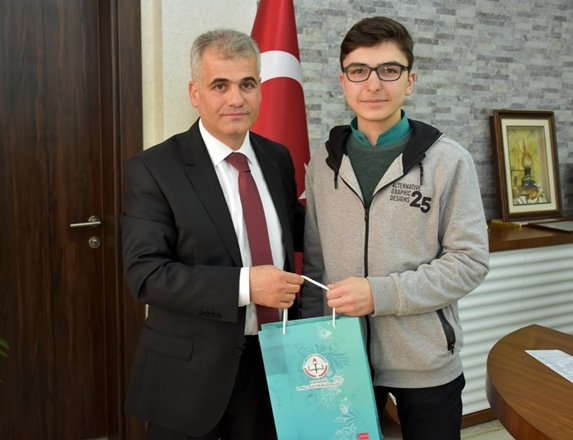 Karaman'da 6 Öğrenci Türkiye Birinciliğini Elde Ettiler 6