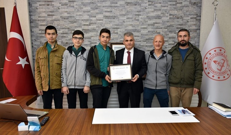 Karaman'da 6 Öğrenci Türkiye Birinciliğini Elde Ettiler 9