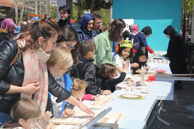 Karaman'da "Çocuk Şenliği ve Bilim Fuarı" Büyük İlgi Gördü 12