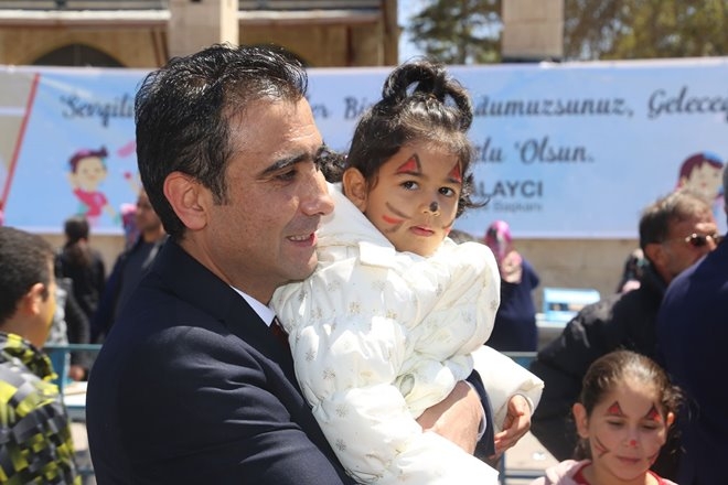 Karaman'da "Çocuk Şenliği ve Bilim Fuarı" Büyük İlgi Gördü 15