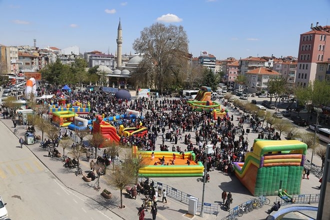 Karaman'da "Çocuk Şenliği ve Bilim Fuarı" Büyük İlgi Gördü 4