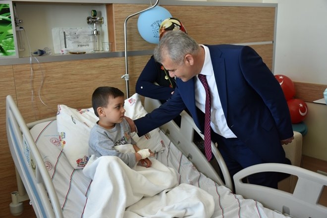 Karaman'da 23 Nisan'ı Hastanede Kutladılar 12