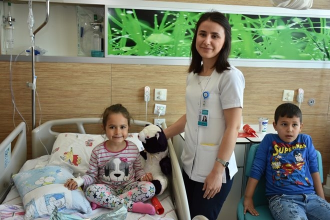 Karaman'da 23 Nisan'ı Hastanede Kutladılar 16