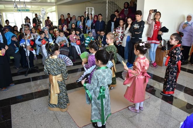 Karaman'da 23 Nisan'ı Hastanede Kutladılar 25