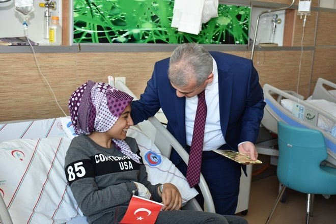 Karaman'da 23 Nisan'ı Hastanede Kutladılar 4