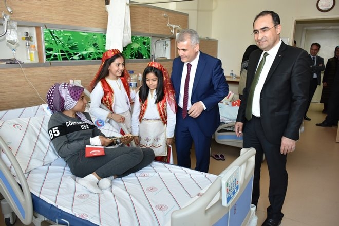 Karaman'da 23 Nisan'ı Hastanede Kutladılar 5