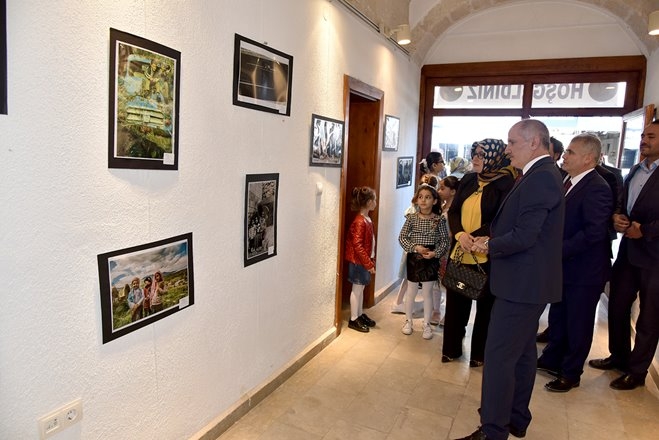 Karaman'da “Türkiye’de Çocuk Olmak” Konulu Fotoğraf Sergisi Açıldı 2