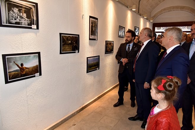 Karaman'da “Türkiye’de Çocuk Olmak” Konulu Fotoğraf Sergisi Açıldı 4