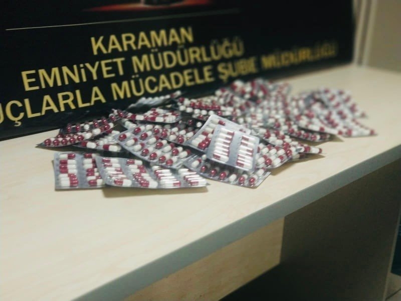 Karaman'da Yeşil Reçeteli İlaç Satan 2 Kişi Tutuklandı 1