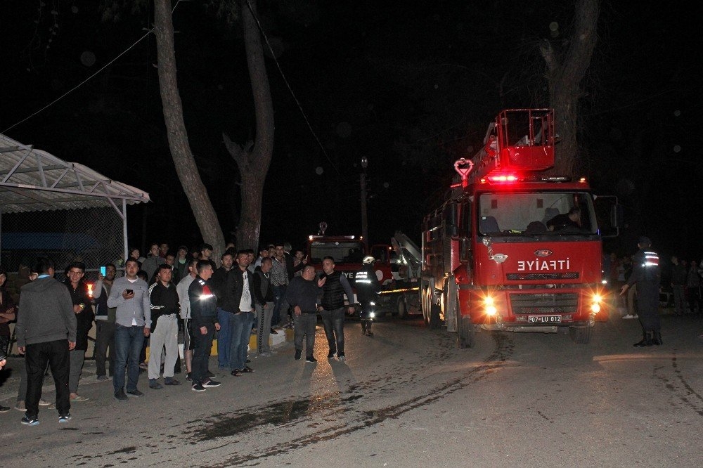 Antalya'da Otelin Personel Lojmanında Yangın 5