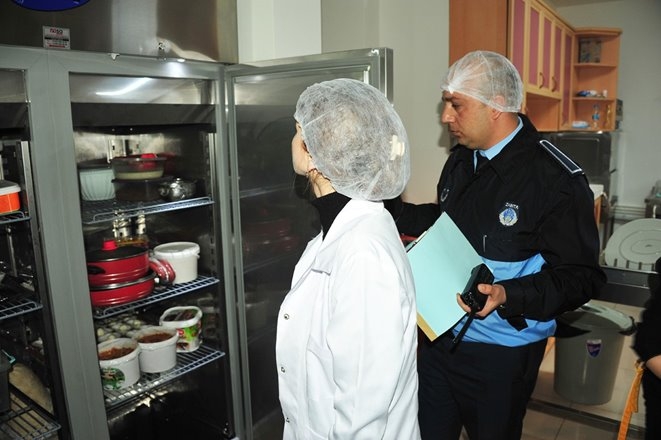 Karaman'da Zabıta Ekiplerinden Sıkı Denetim 2