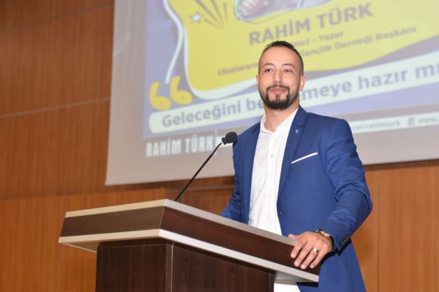 KMÜ'de 6.Üniversite Tanıtım Günleri Başladı 8