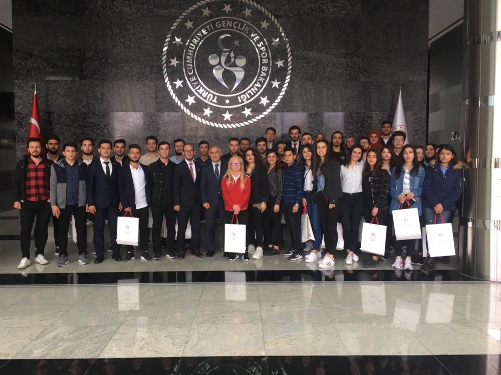 KMÜ Öğrencilerinden "Geleceğe Bir Adım" 4