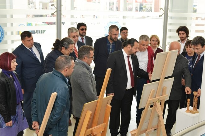 KMÜ Akademik Birimlerinden İki Farklı Sergi 6