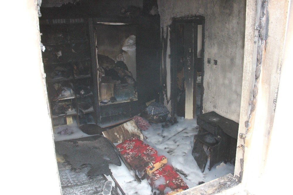 Karaman'da ki Yangın İtfaiye Er'ini Korkuttu 6