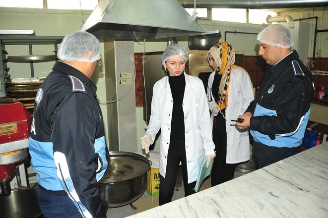 Karaman'da Zabıta Ekiplerinden İş Yerlerine Sıkı Denetim 1