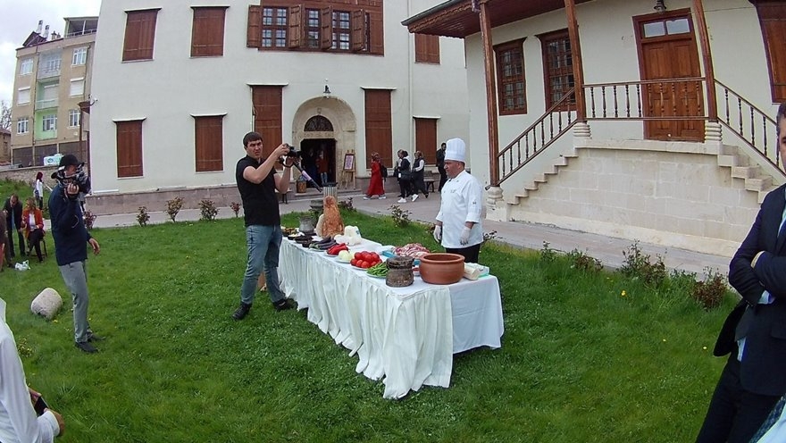 "Bilmek İster misiniz" Programı Şimdi de Karaman ve Konya'da 5