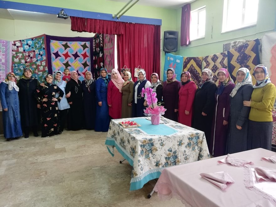 Karamanoğlu Mehmet Bey İlkokulunda Halk Eğitim Sergisi 21