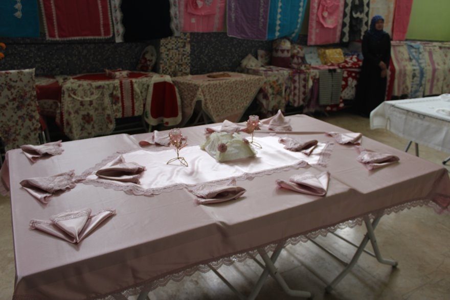 Karamanoğlu Mehmet Bey İlkokulunda Halk Eğitim Sergisi 6