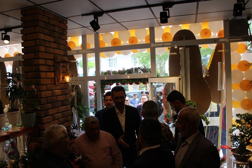 Mustafa Flowers Karaman'da Dualarla Açıldı 11