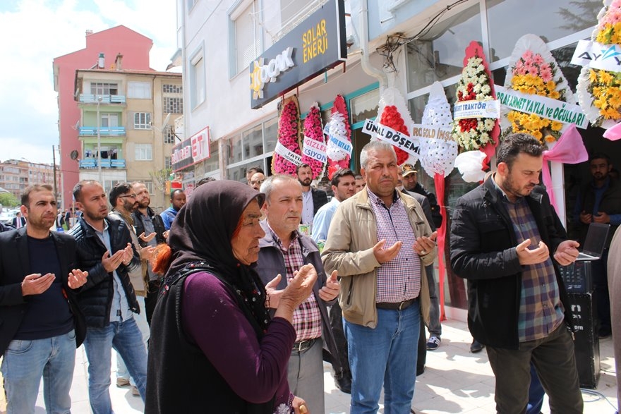 Mustafa Flowers Karaman'da Dualarla Açıldı 8