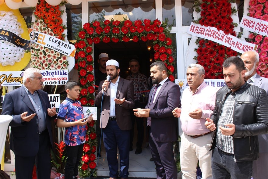 Mustafa Flowers Karaman'da Dualarla Açıldı 9