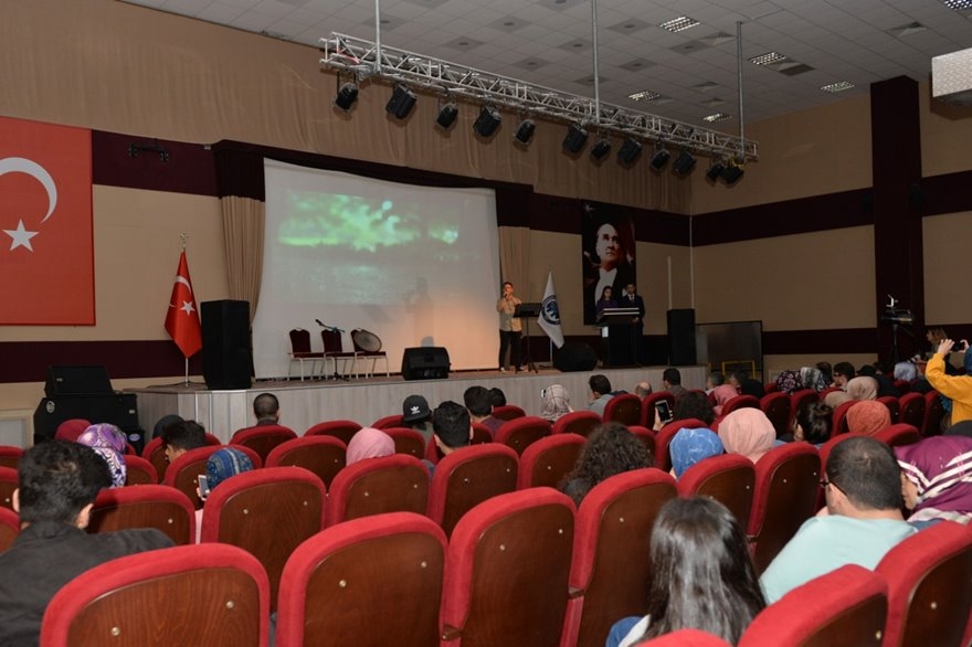 Usta Şairlerin Şiirleri KMÜ'de Okundu 8