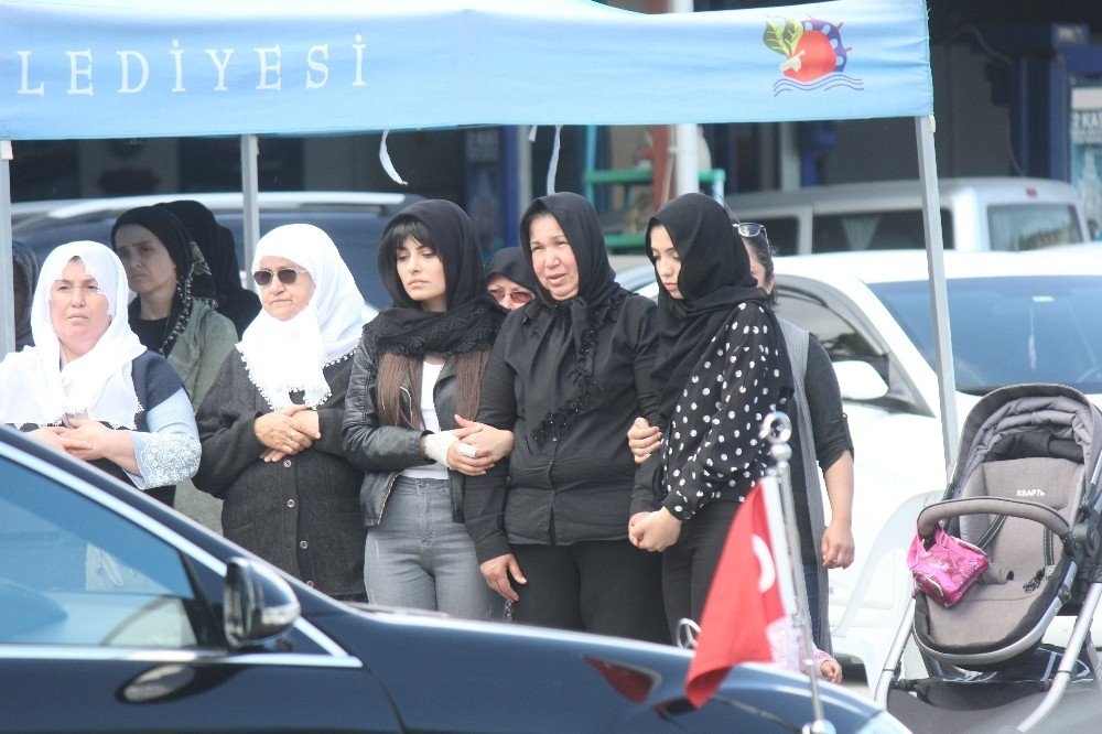 Antalya'da Kayıp Kader Buse İçin Gıyabi Cenaze Namazı 5