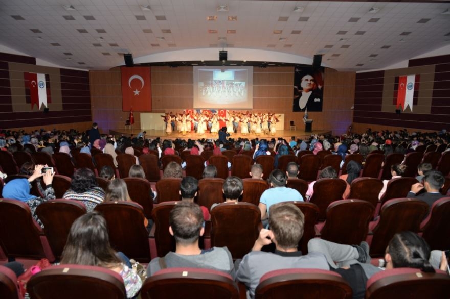 KMÜ'de "Halk Oyunları" Rüzgarı Esti 1