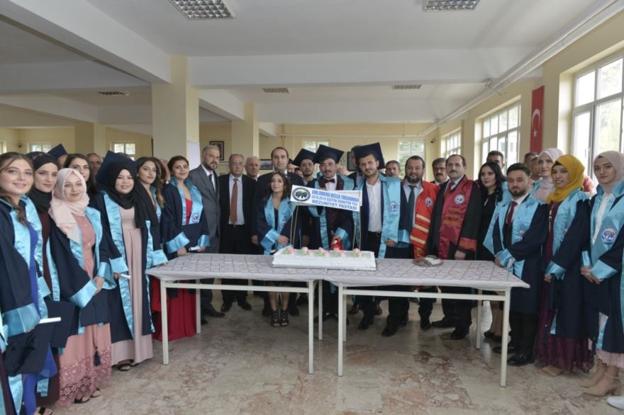 Ermenek MYO'da Mezuniyet Heyecanı 10