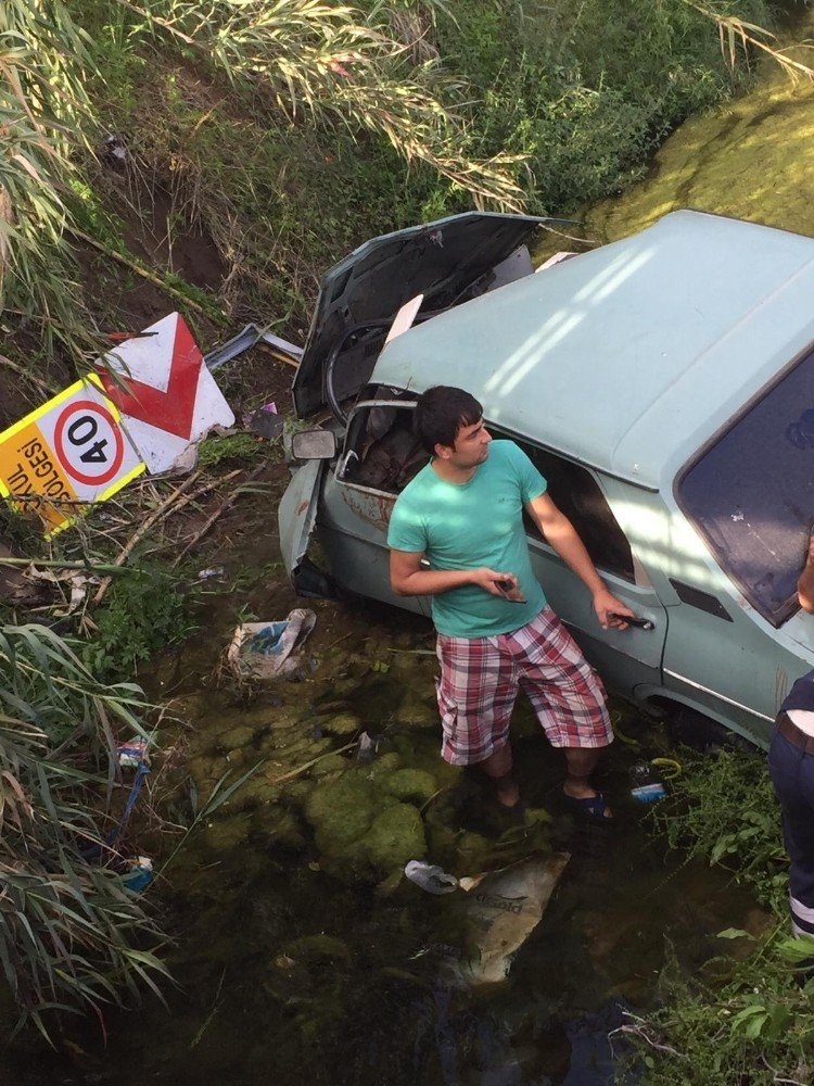 Antalya'da Aracıyla Su Kanalına Düştü 2