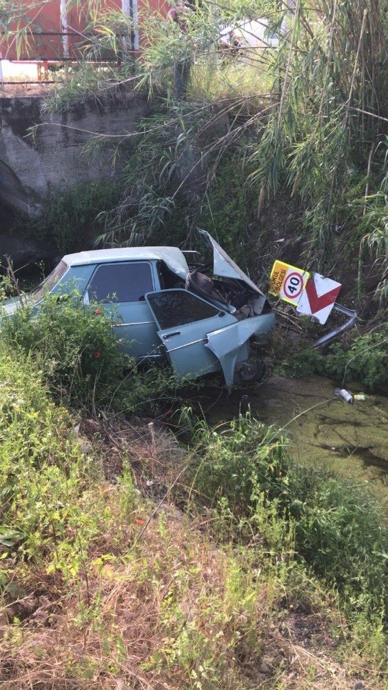 Antalya'da Aracıyla Su Kanalına Düştü 4