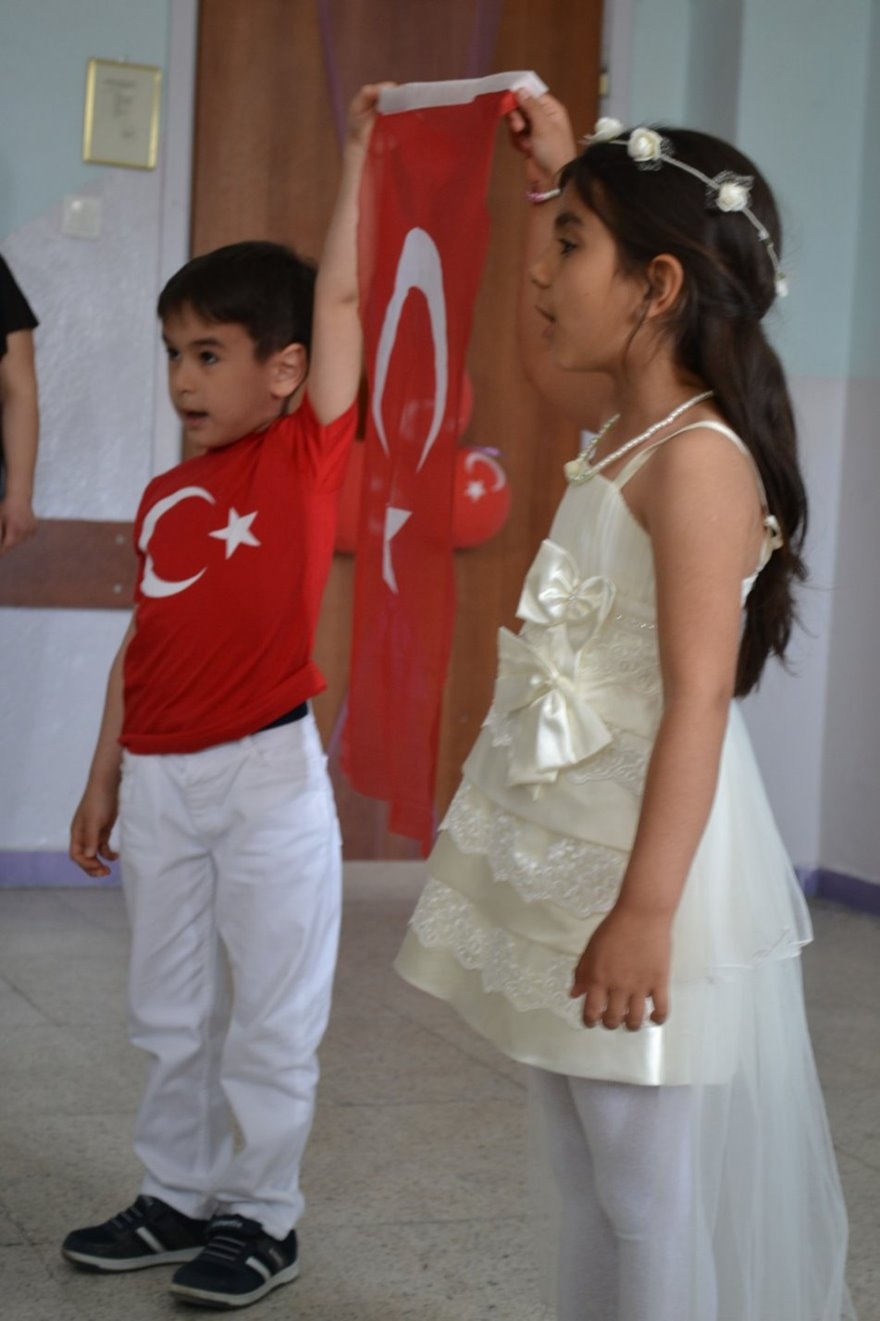 Minik Öğrencilerden Karaman'da Sevgi Dolu Program 2