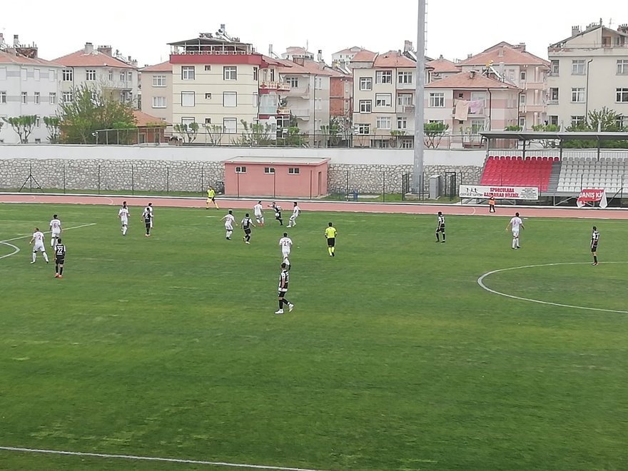 Kıyasıya Maçın Kazananı Karaman Belediyespor Oldu 4