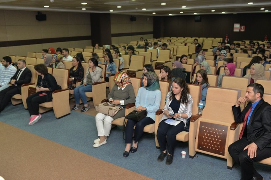 KMÜ'de Genç Sağlıkçılara EKG Eğitimi 8