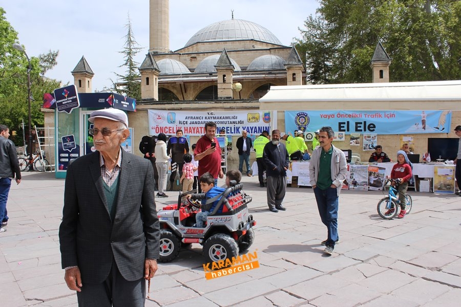 Karaman’da Trafiğin Denetleyicileri Aktekke’de Vatandaşla Buluştu 13