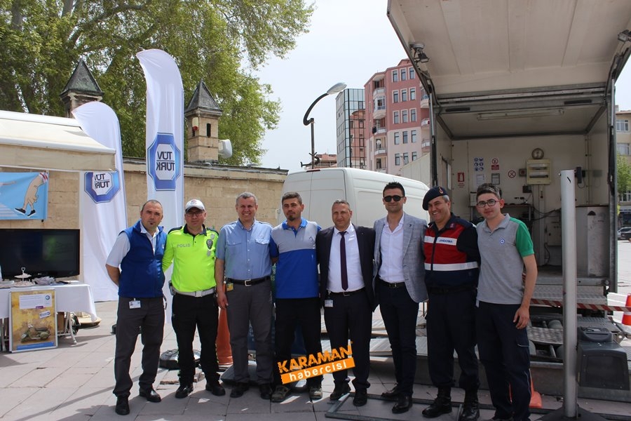 Karaman’da Trafiğin Denetleyicileri Aktekke’de Vatandaşla Buluştu 16