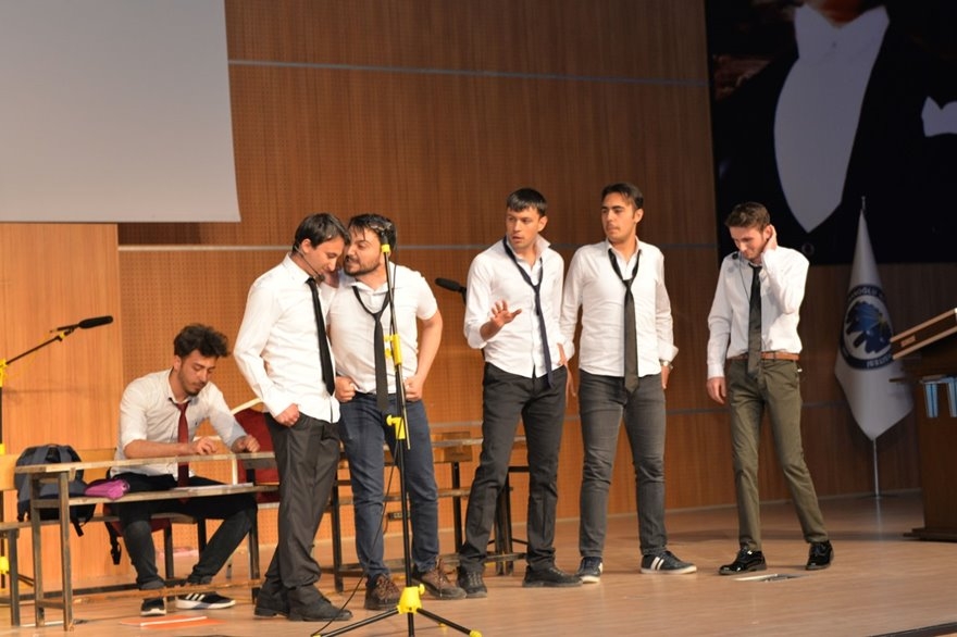 KMÜ'de Psikoterapi Oyunu Sahnelendi 6