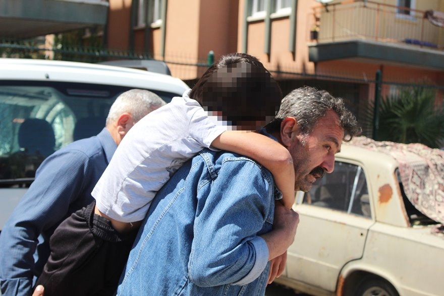 11 Yaşındaki Çocuk Babasının İntiharıyla Şoka Girdi 1