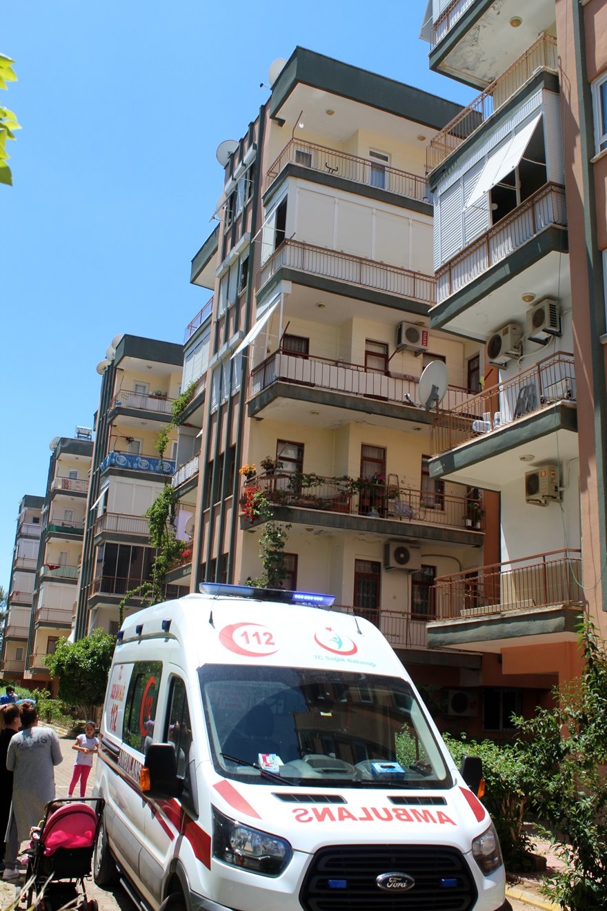 11 Yaşındaki Çocuk Babasının İntiharıyla Şoka Girdi 11