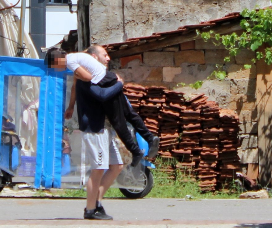 11 Yaşındaki Çocuk Babasının İntiharıyla Şoka Girdi 7