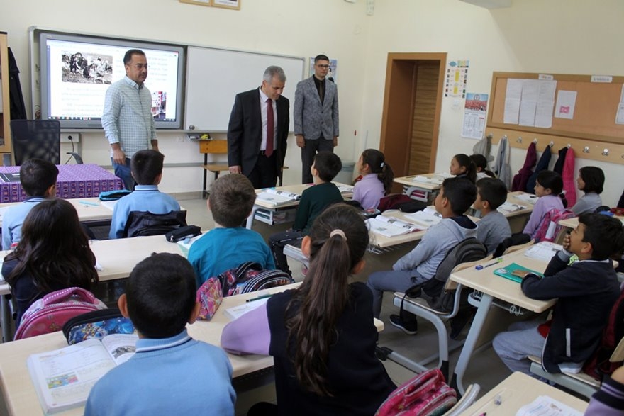 Karaman İl Milli Eğitim Müdür V. Abdurrahman Kurt'dan Akçaşehir'e Ziyare 10