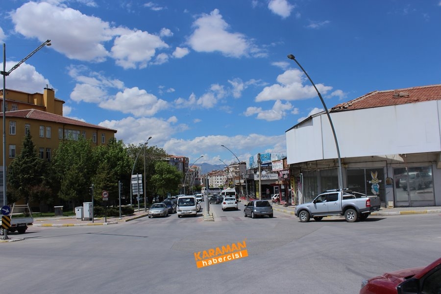 Karaman’da 4 Yolda Dikkat Çeken Tek Refüj 4